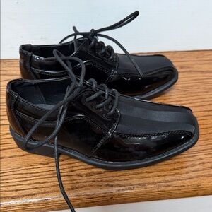 Children's Black Patent Lace-Up Tuxedo Shoes size 11.5